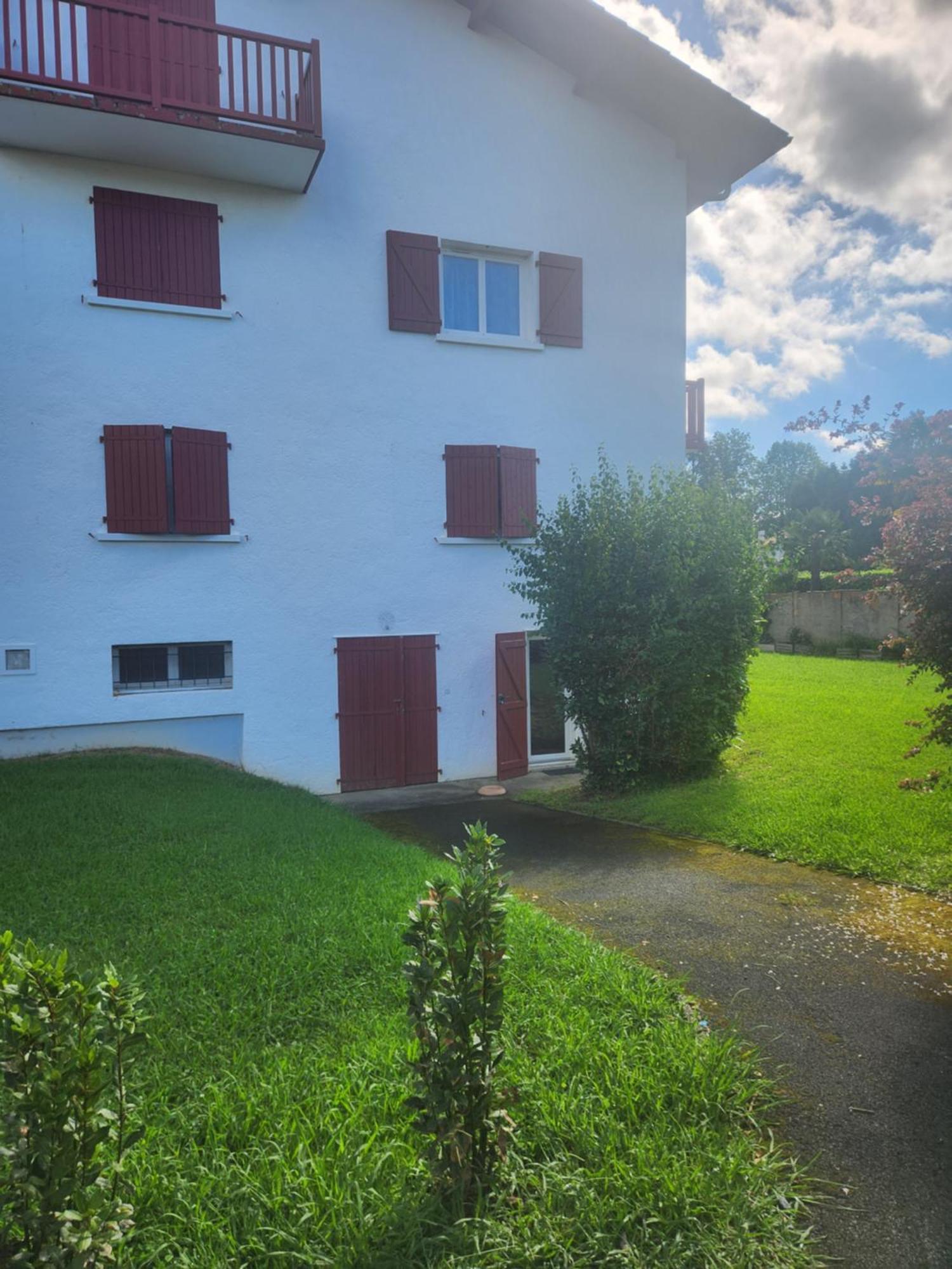 Studio Sur Les Fleuristes Cambo-les-Bains Exteriör bild